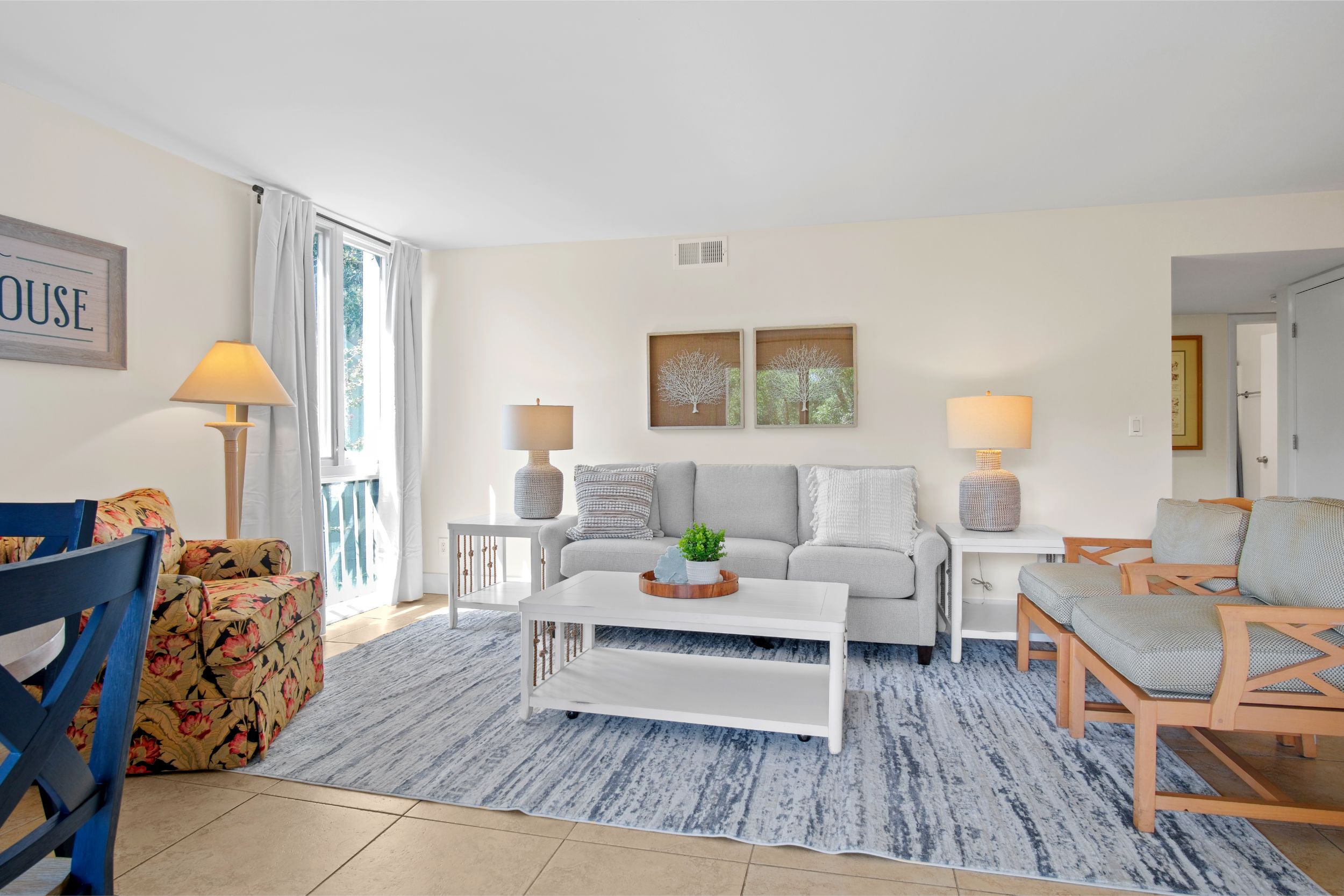 887 Ketch Court is one of the beautiful properties available for rent/sale by Hilton Head Timeshares.
